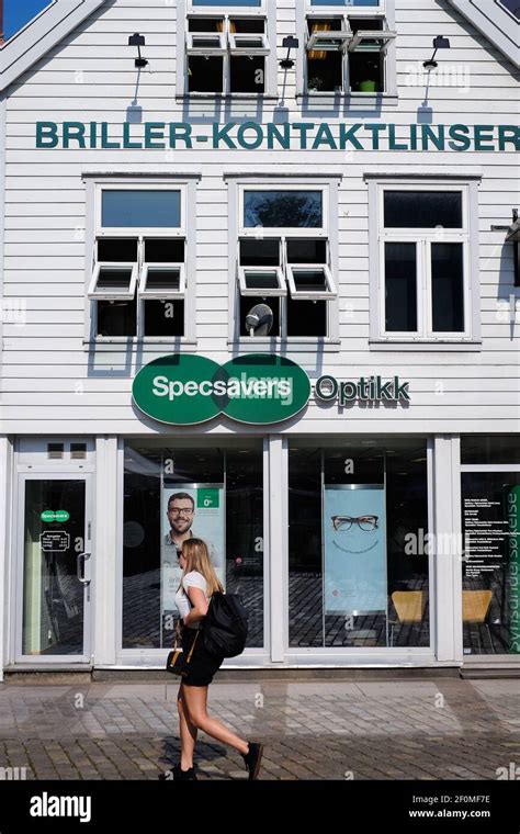 specsavers branches